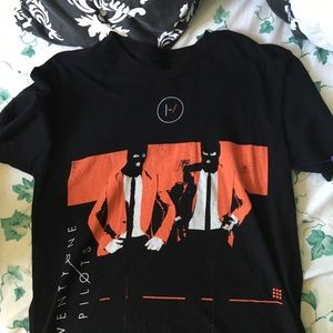 Twenty one pilots retired tour tee!